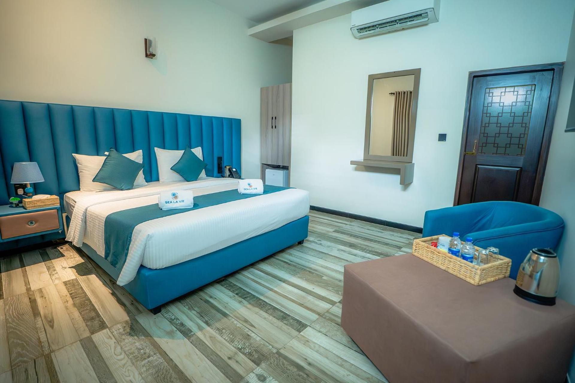 Double Room with Pool View