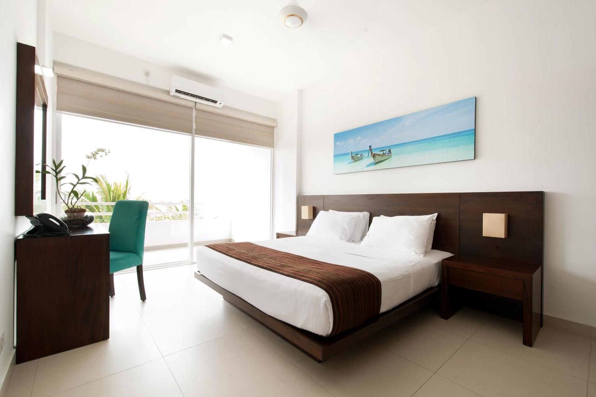 2 Bedroom Apartment, Bedroom 1: King, Bedroom 2: King
