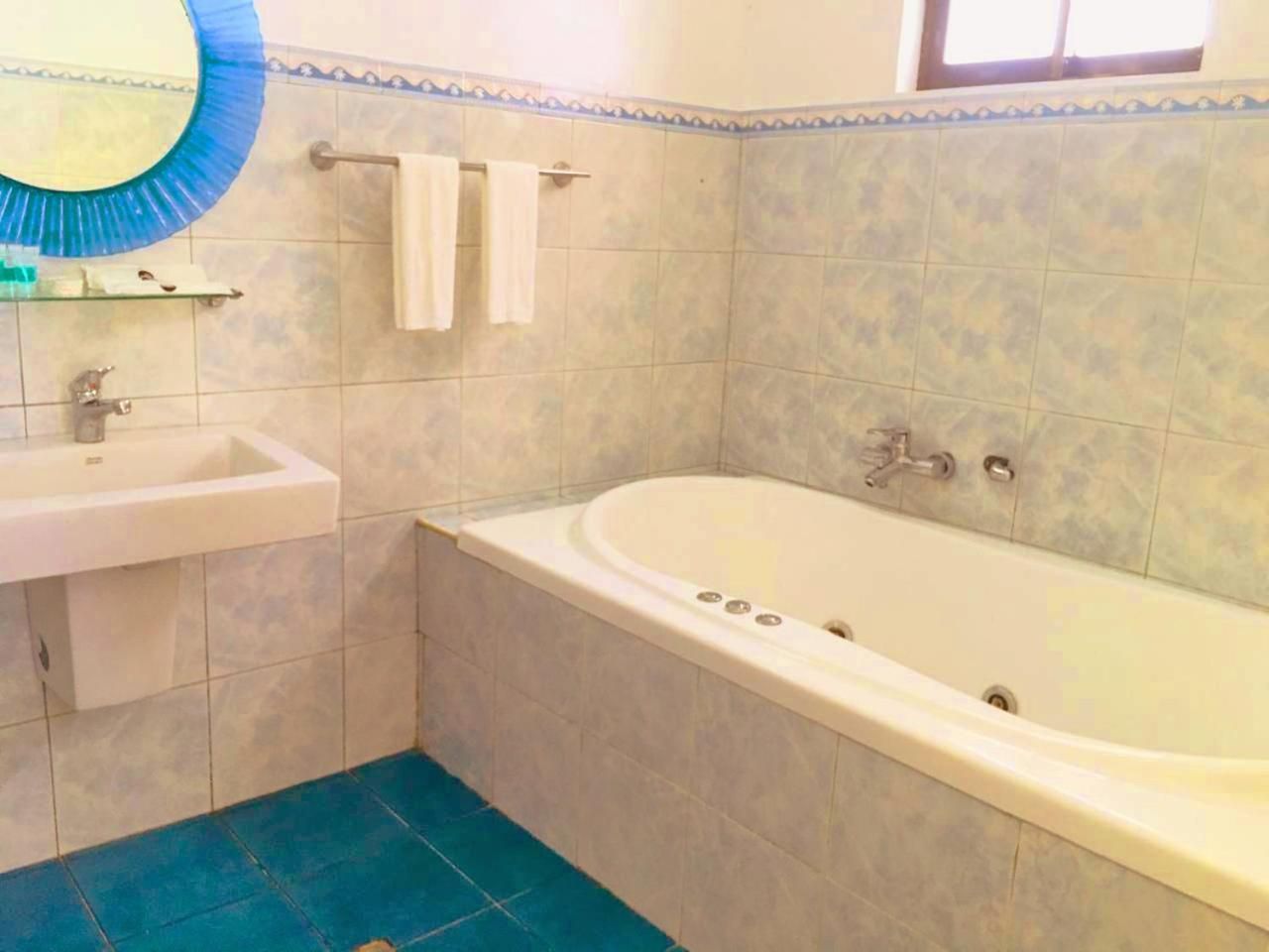 Victoria's Inn by Martha Vacation Homes Family Room 3