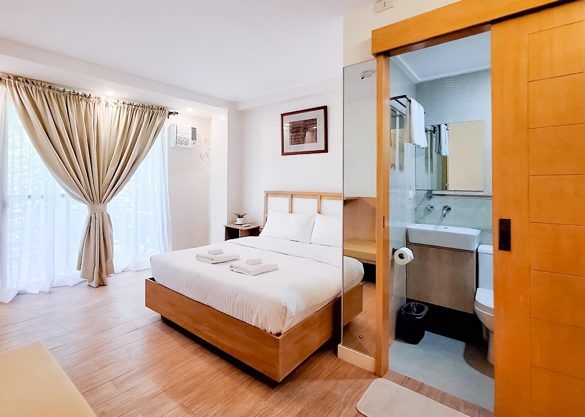 01584d367f48d221750e25d2de461f6a