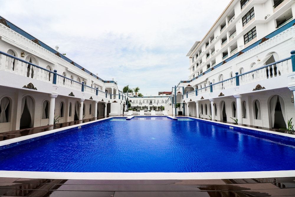 Boracay Summer Palace