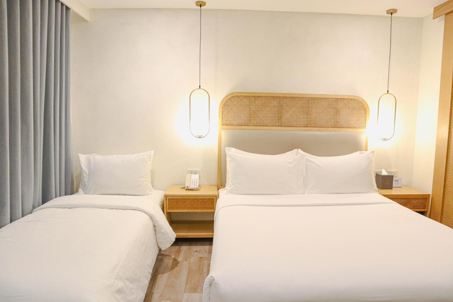 MANDARIN NEST BORACAY Deluxe Queen with Daybed 2