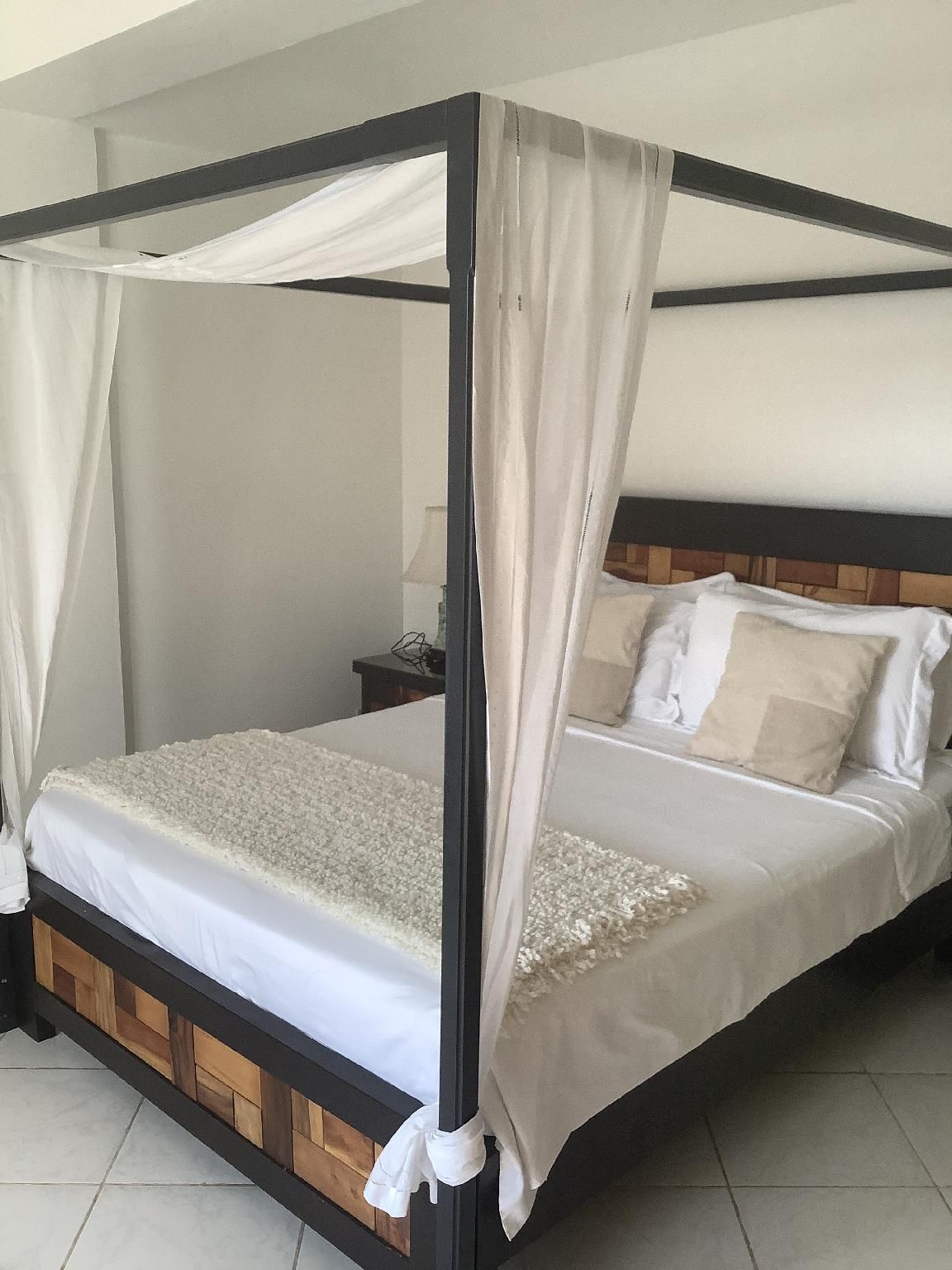 Family Room - 2 x Double bed