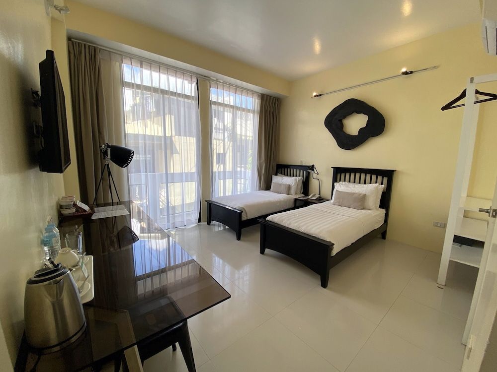 Luxx Boutique Boracay Twin Room, 2 Twin Beds, Balcony 2