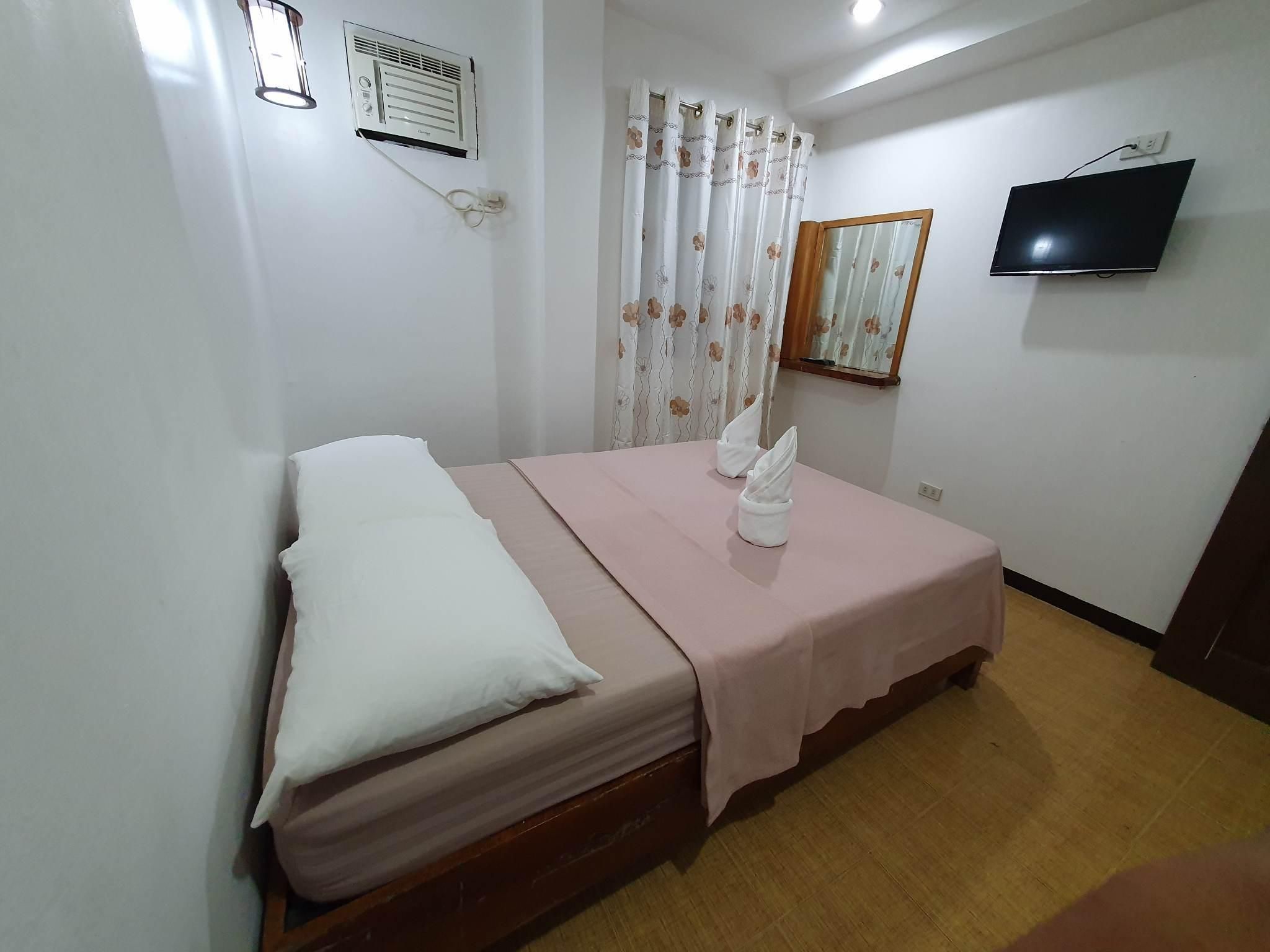 La Bella Casa Boracay Hotel Budget - Shared Bathroom