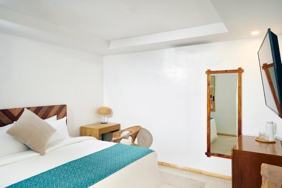 Seaworthy Boracay Standard King Room