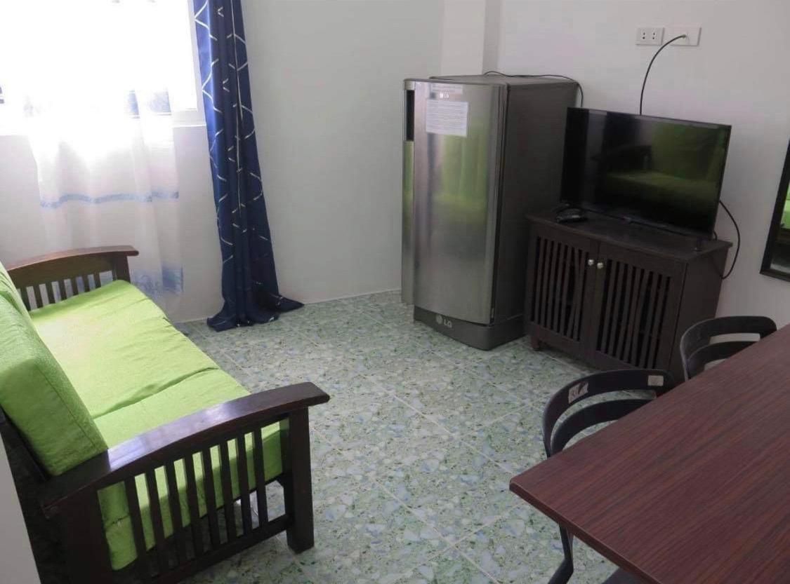 One-Bedroom Apartment - 4th Floor