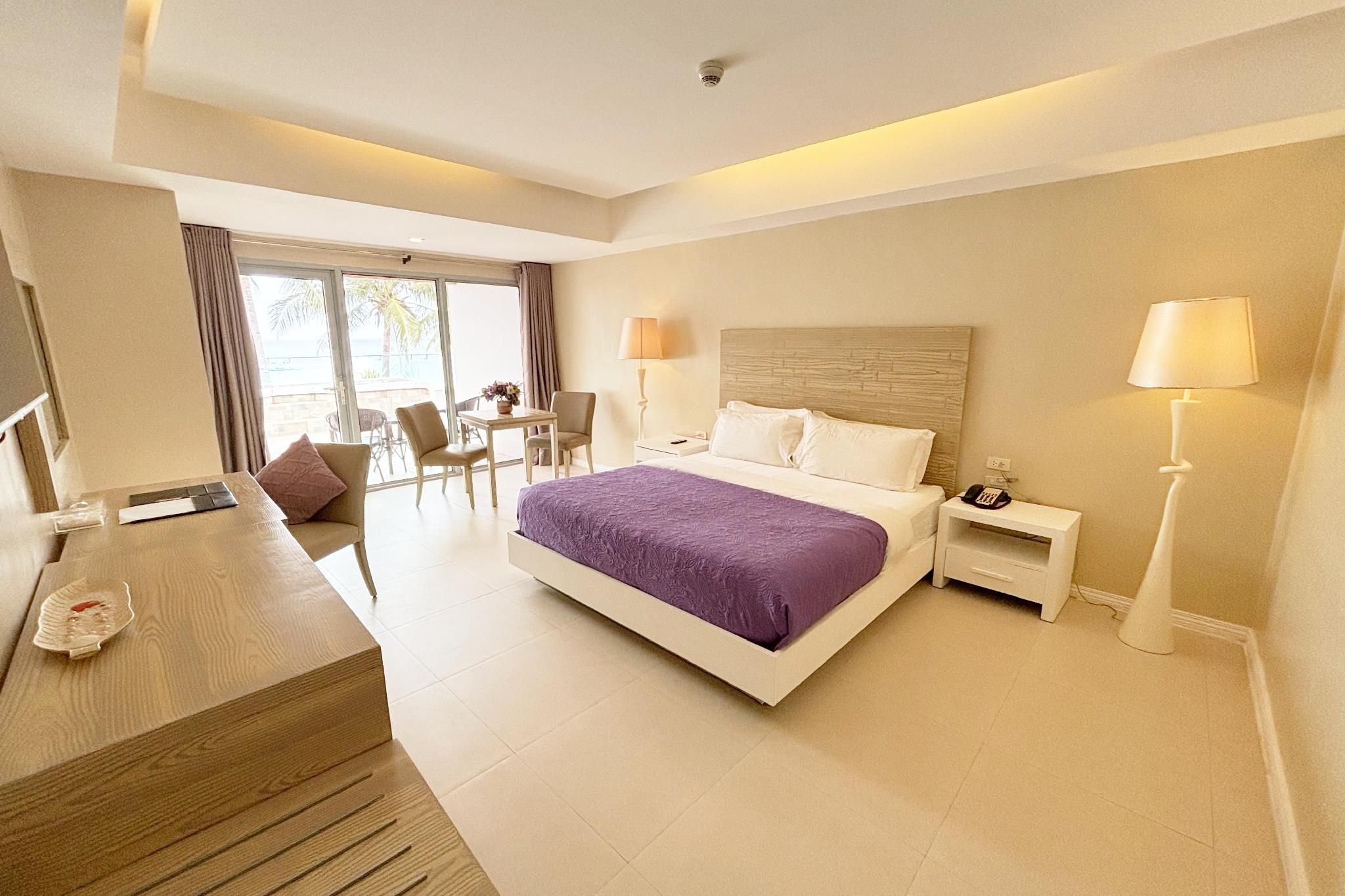 Premier Sea View King Room