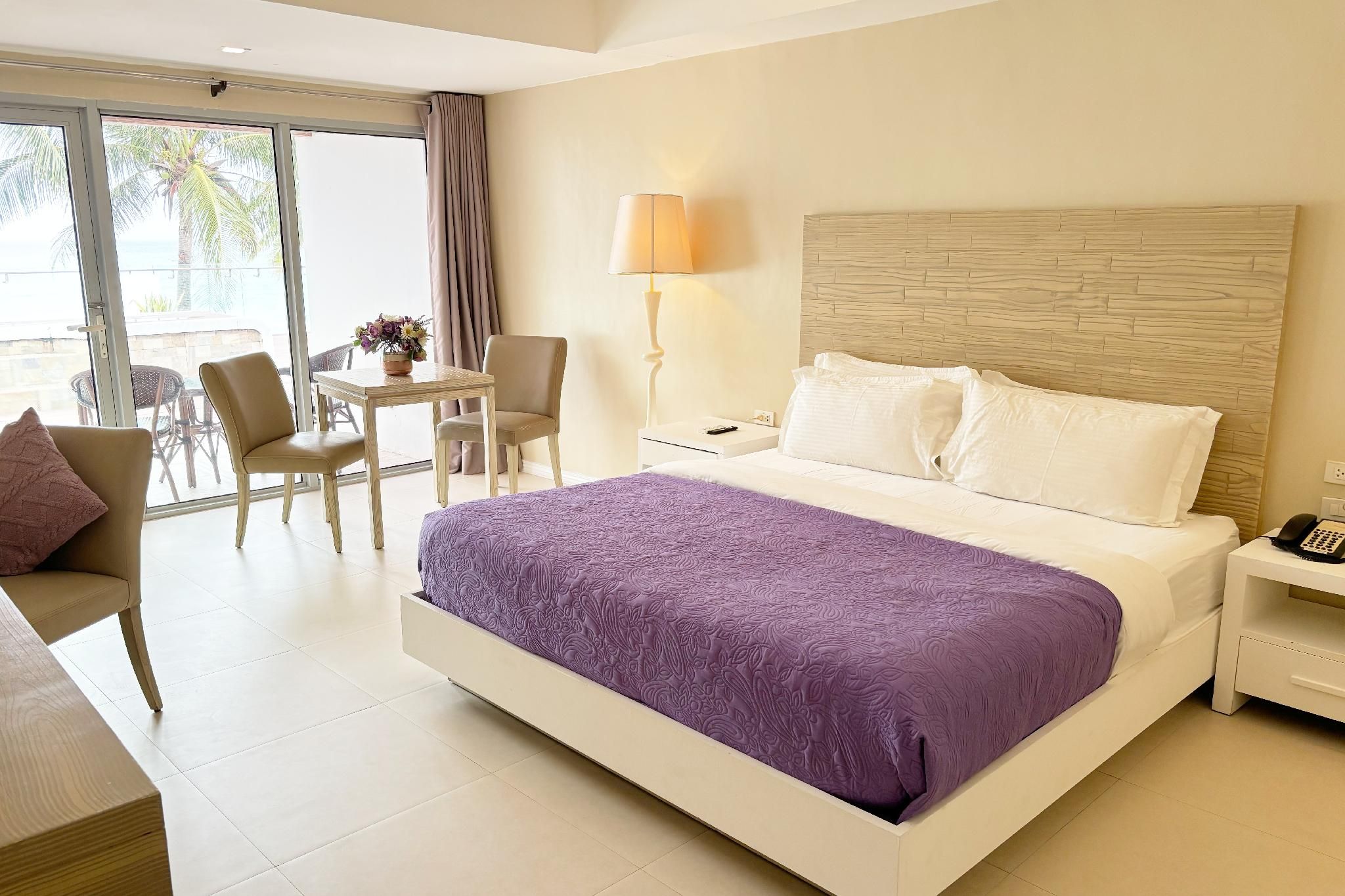 Premier Sea View King Room