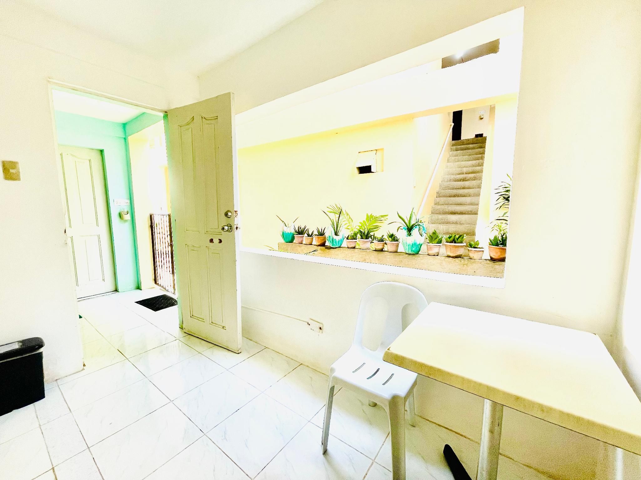 Standard Partial Sea View Room