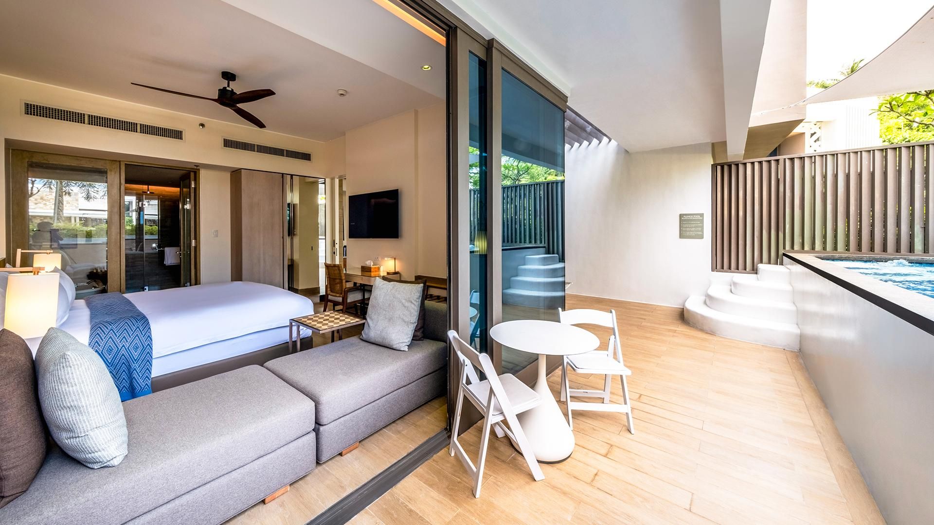 Suite with Plunge Pool