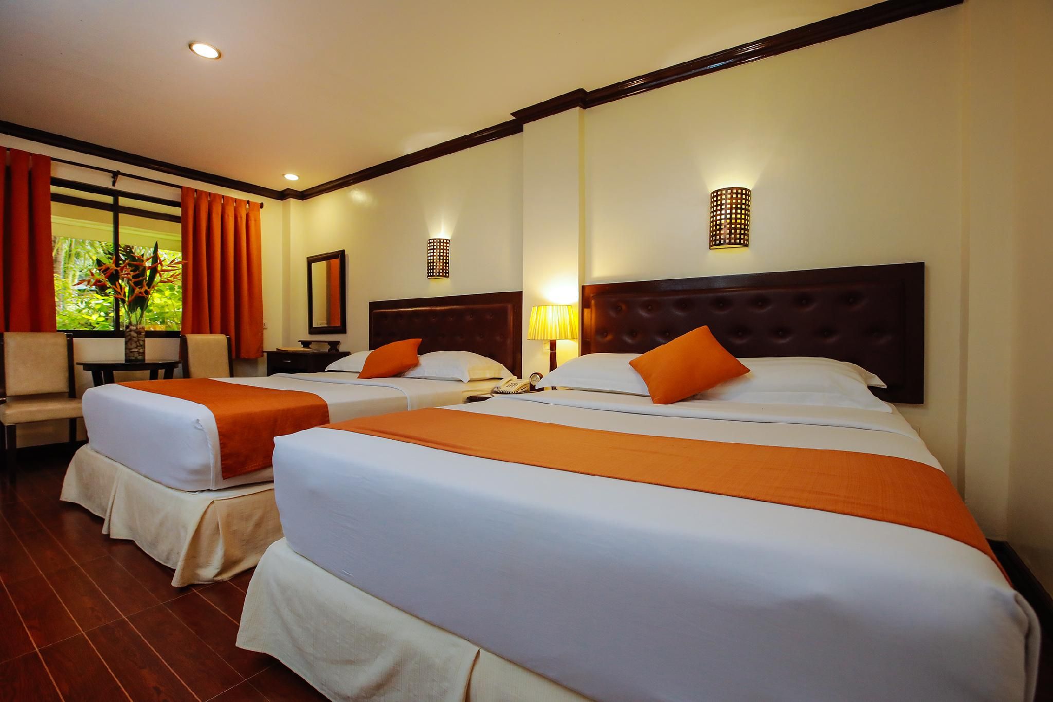 Summer House Ten Deluxe