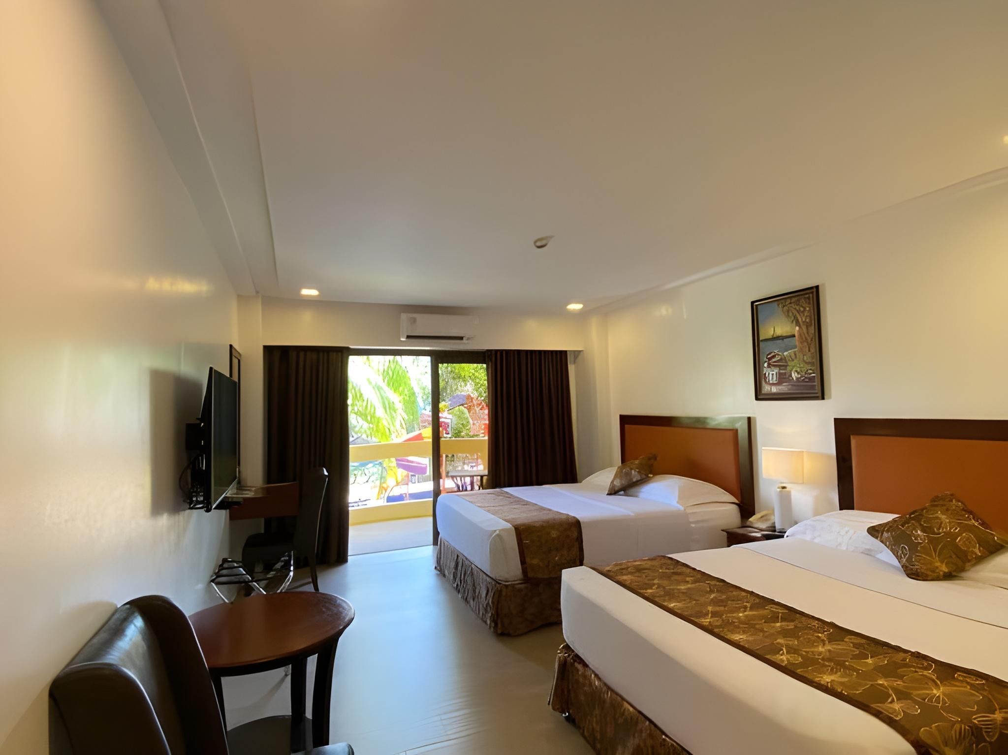 Grand Paradise Deluxe