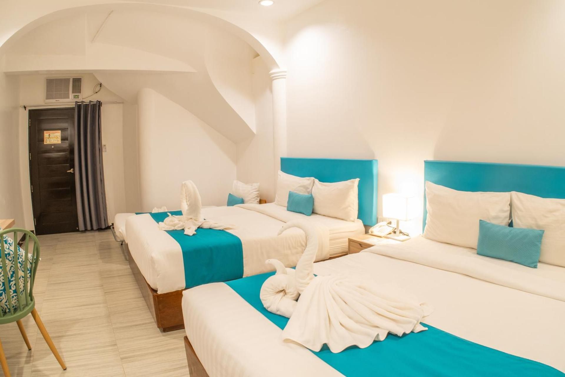 Premium Quadruple Room