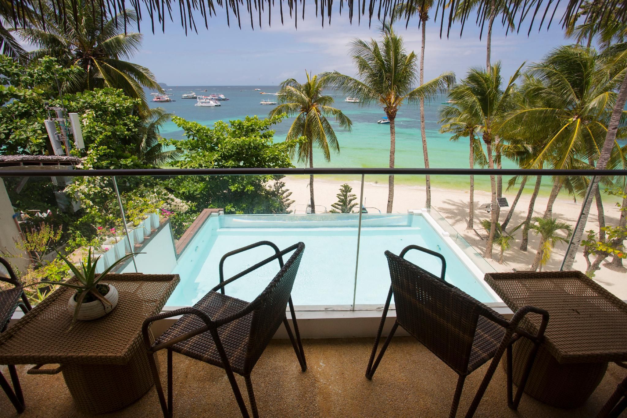 Signature Boracay Blue Grand Suite 9