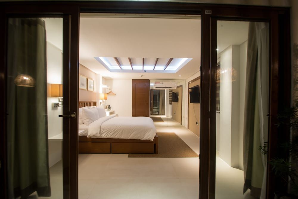 Signature Boracay Blue Grand Suite 7