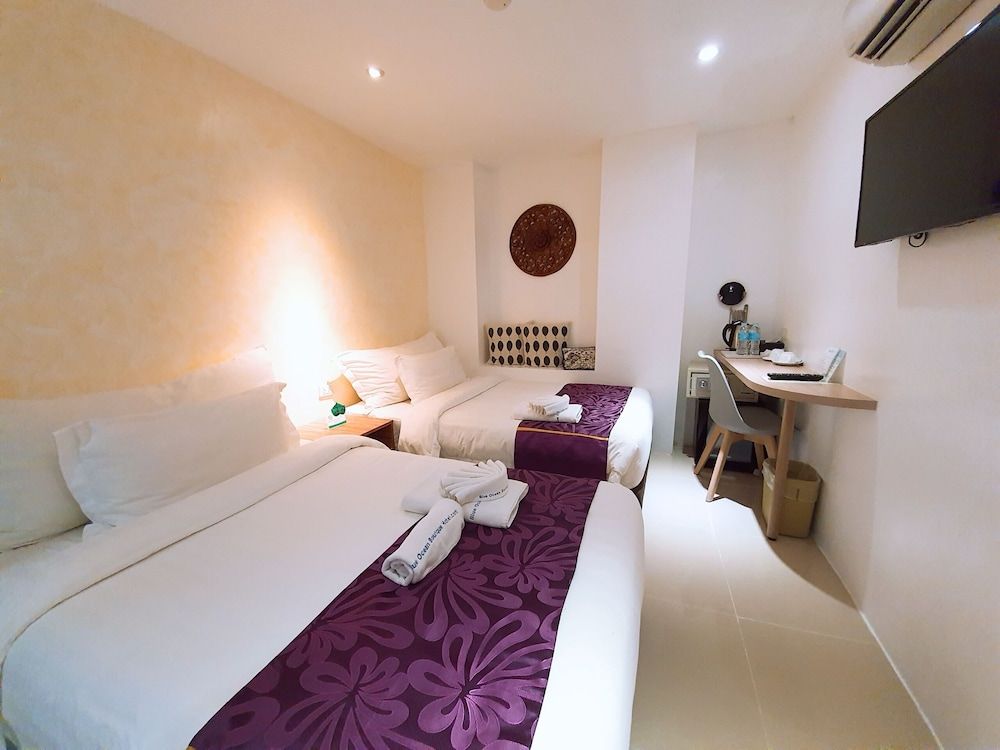 BLUE OCEAN BOUTIQUE HOTEL (Boracay Island, Philippines) Superior Twin Room