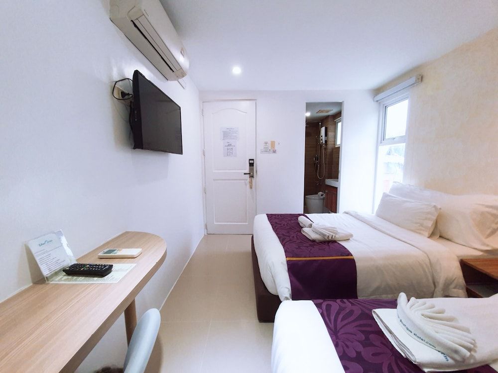 BLUE OCEAN BOUTIQUE HOTEL (Boracay Island, Philippines) Superior Twin Room 2