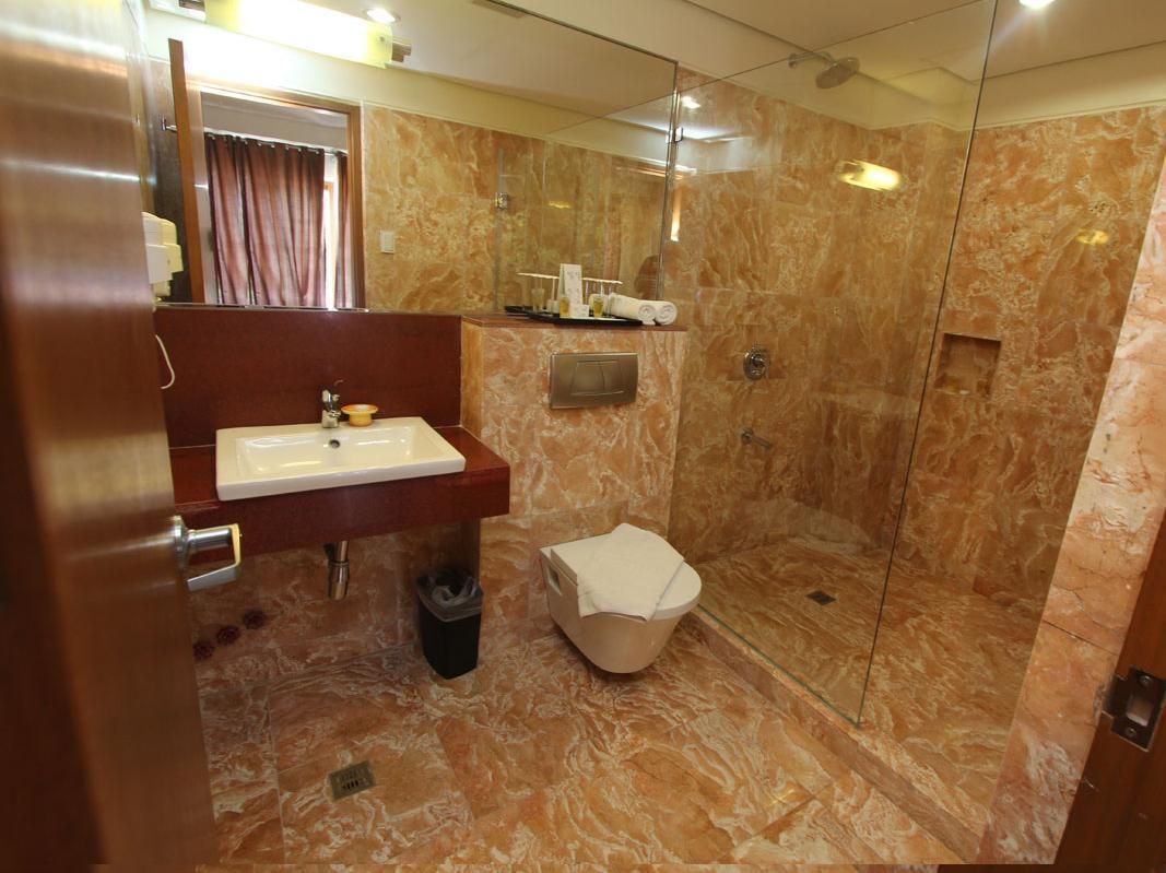 Crown Regency Beach Resort Junior Suite 2