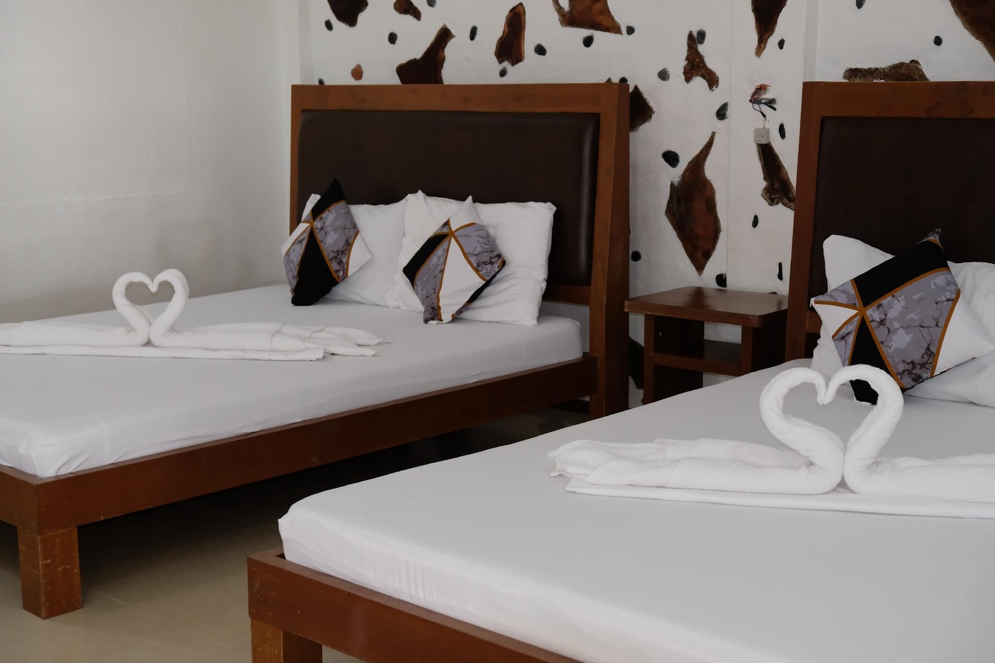 Family Room - 2 x Double bed