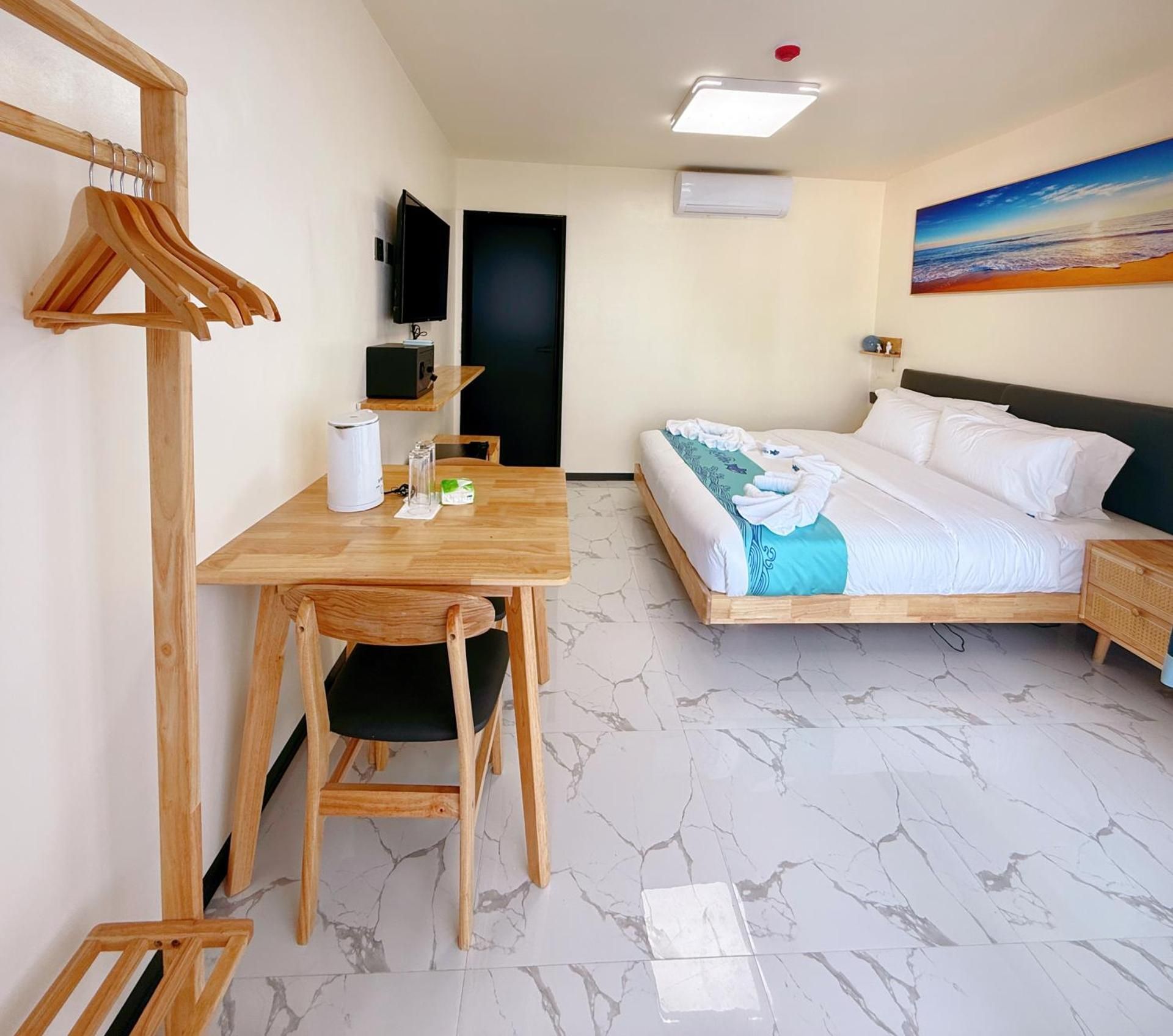 Standard King Room