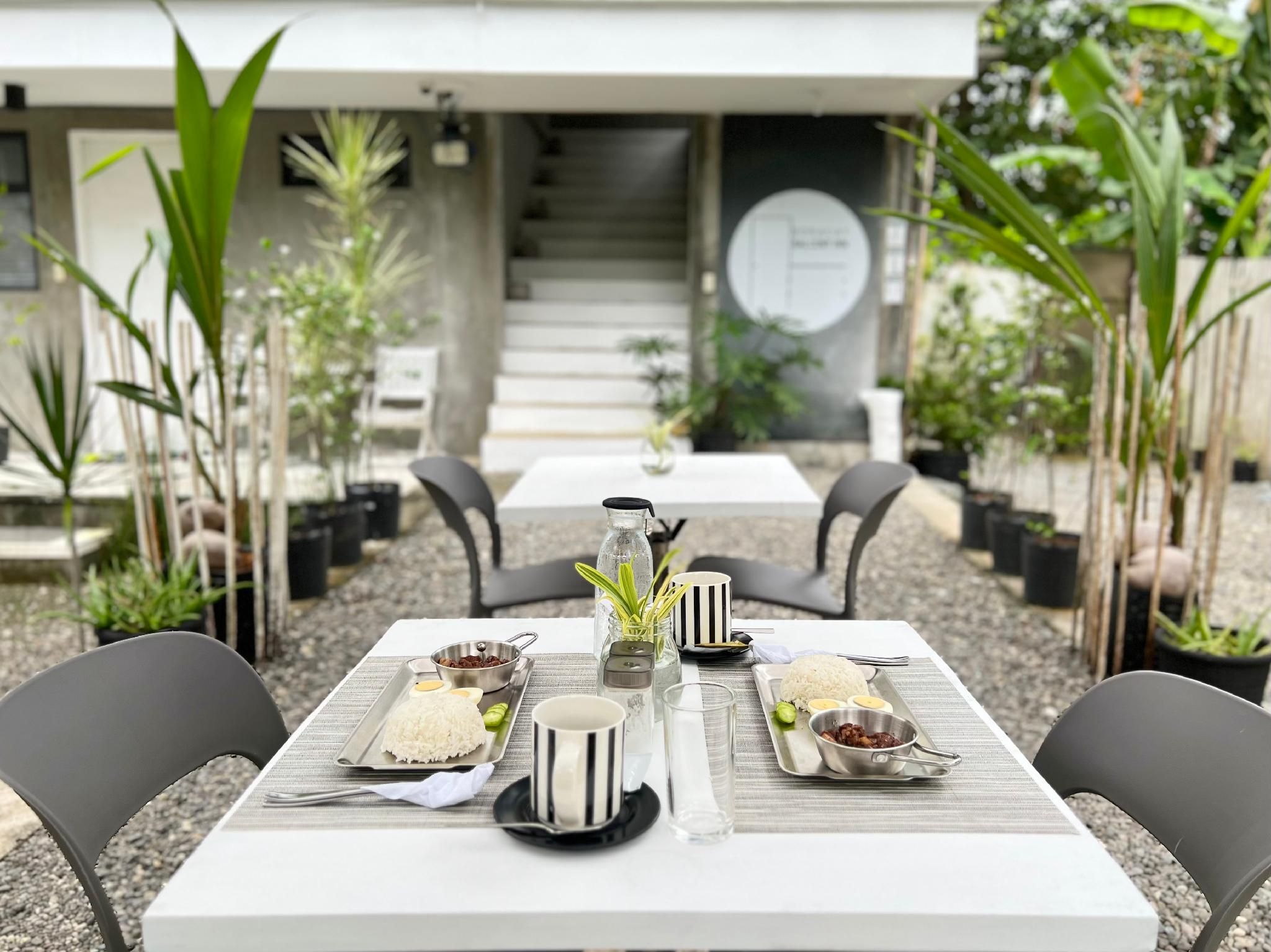 Boracay Balcony Inn