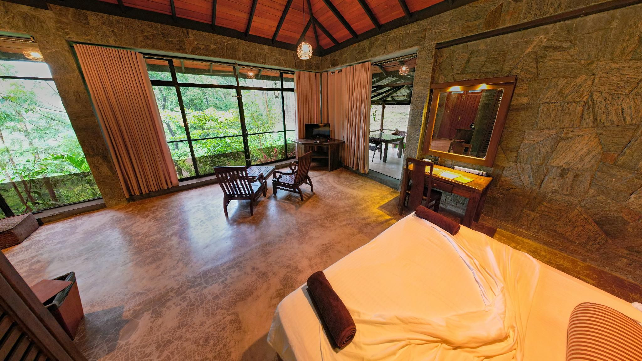 Tea Cottage Resort and Spa Balcony Classic Mountain View 2