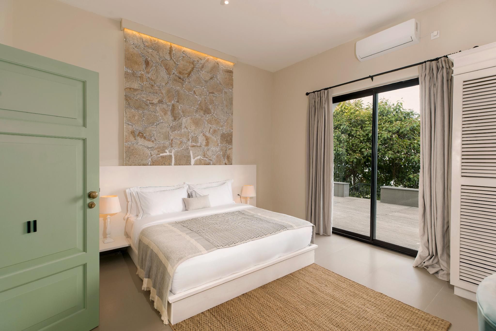 W15 Ambuluwawa Standard Room