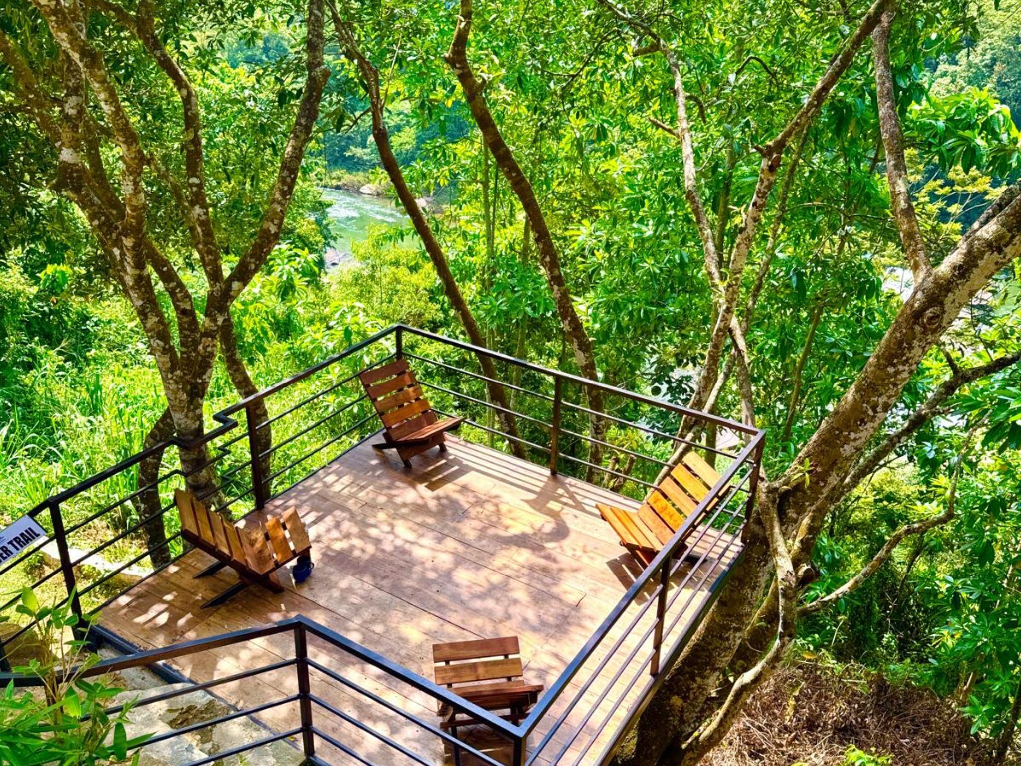 Aqua Dunhinda Villa & Nature Retreat