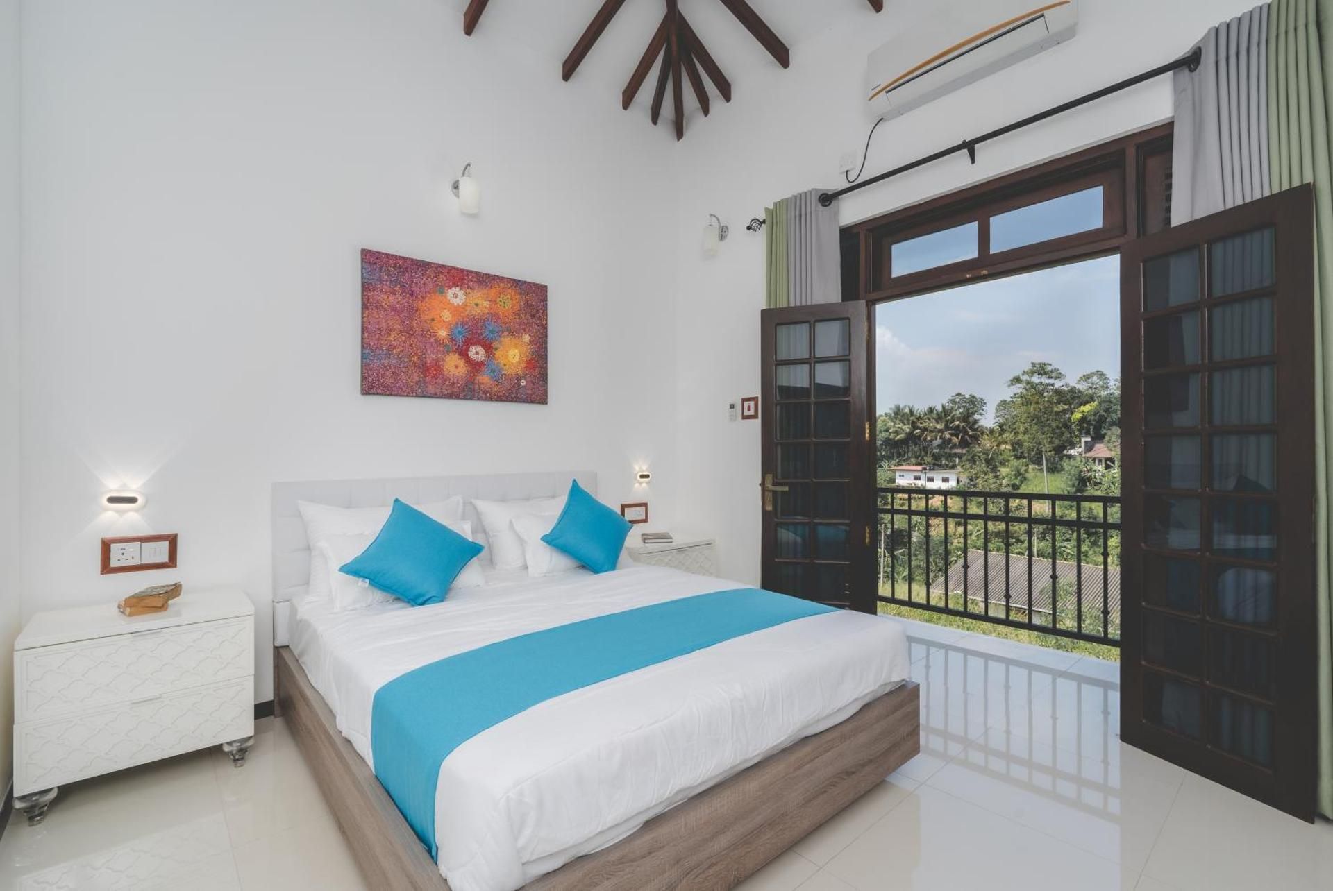 Deluxe Double Room with Balcony