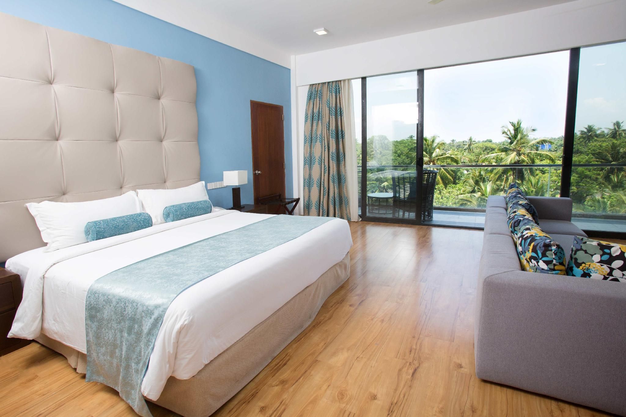 Premier Garden Room