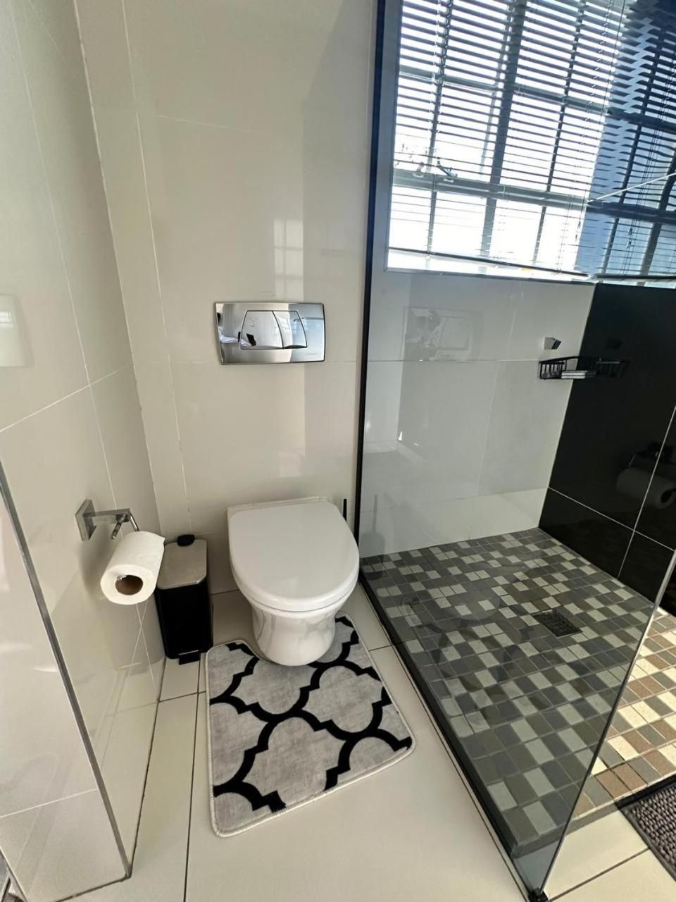 Deluxe Double Room with Shower