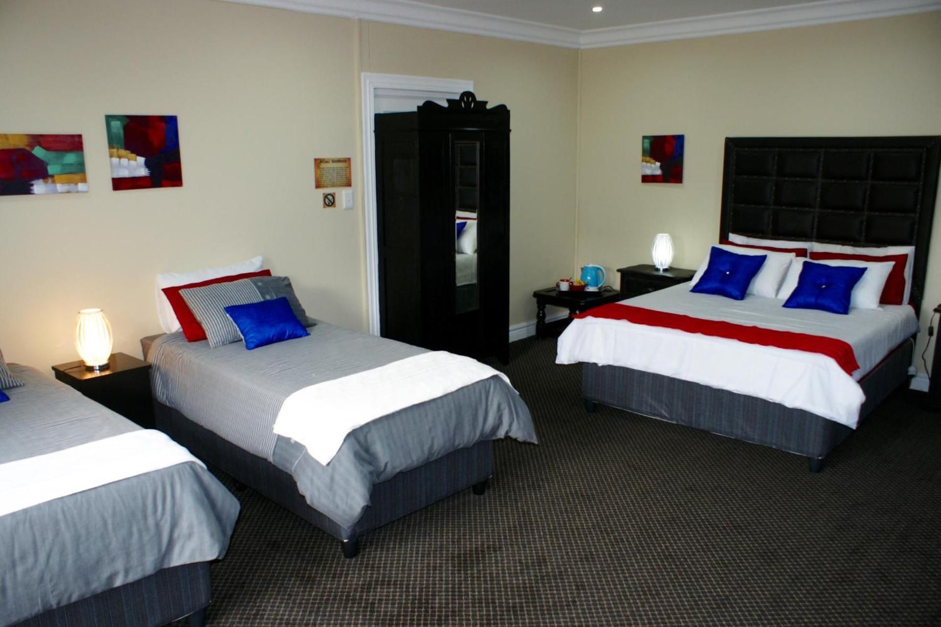 Deluxe Family Room