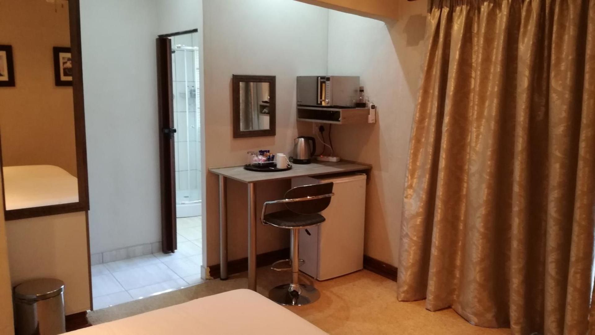 Deluxe Double or Twin Room with Balcony