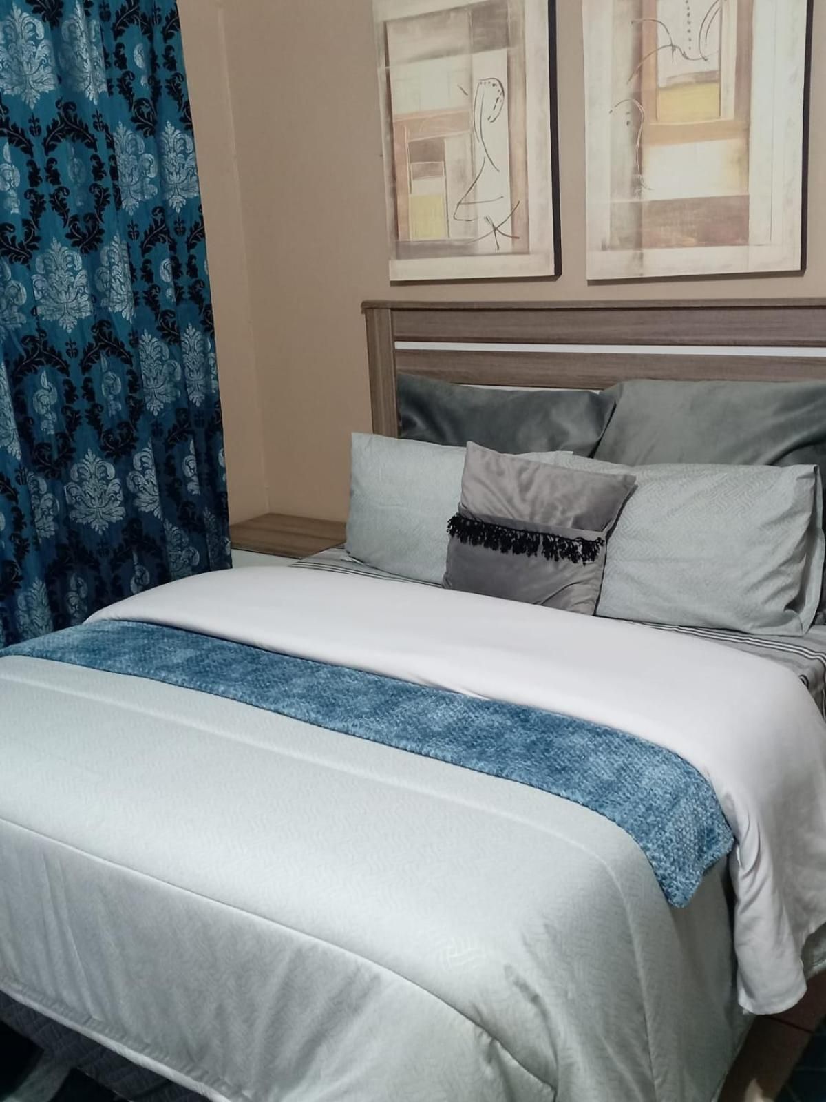 Queen Room - Disability Access