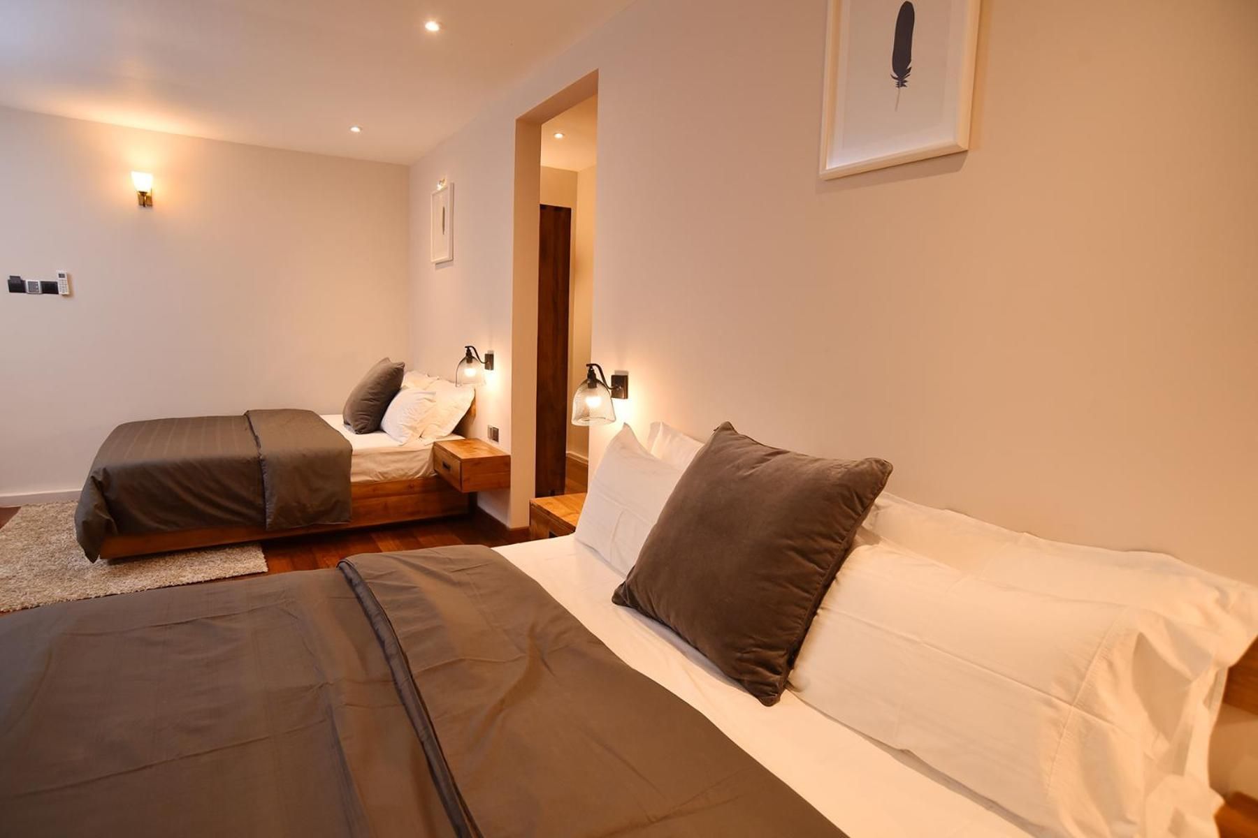 Aryana Boutique Hotel Family Room 2