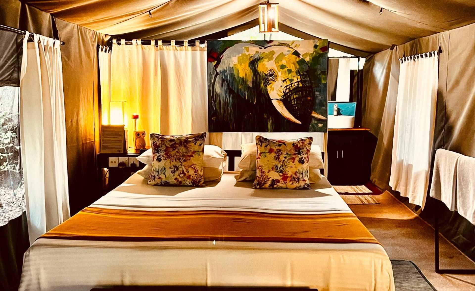 Family Glamping Suite bordering Wilpattu with a Guided Safari
