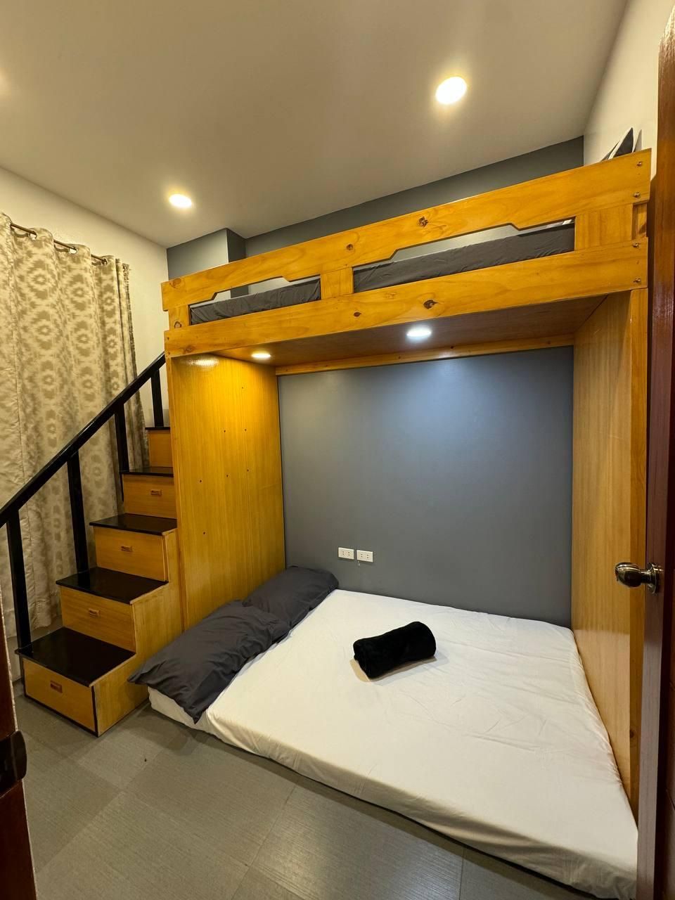 Condo A - 23 PY, Pet-Friendly