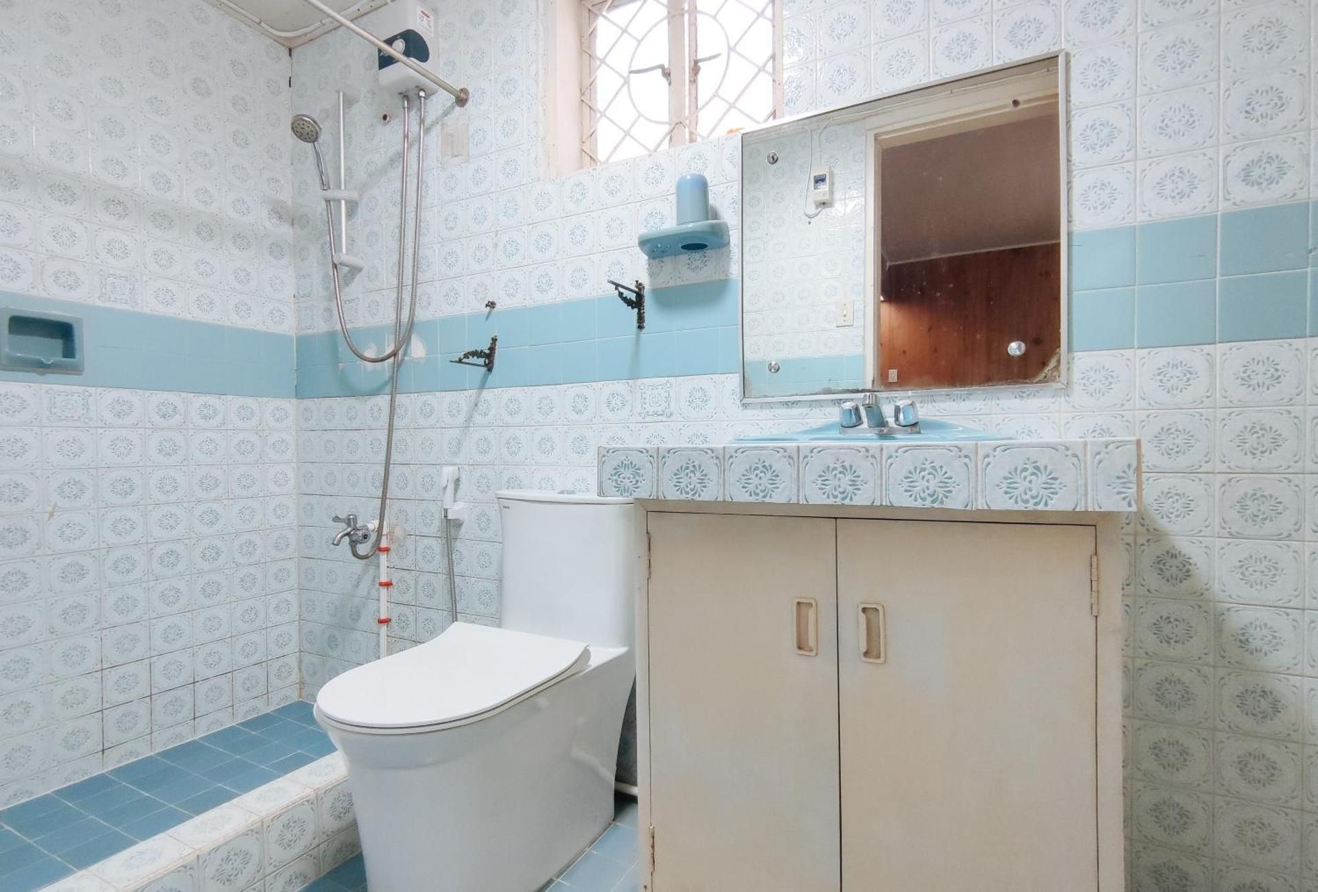 Double Room with Shared Bathroom