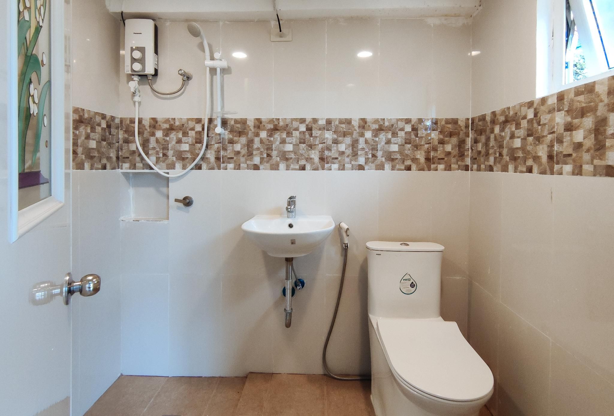 Double Room with Share Bathroom