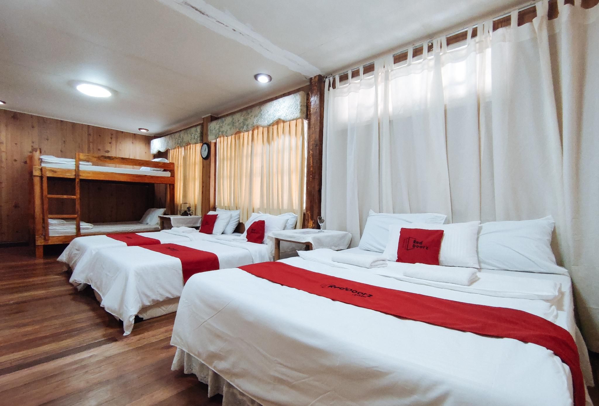 Family Room 8