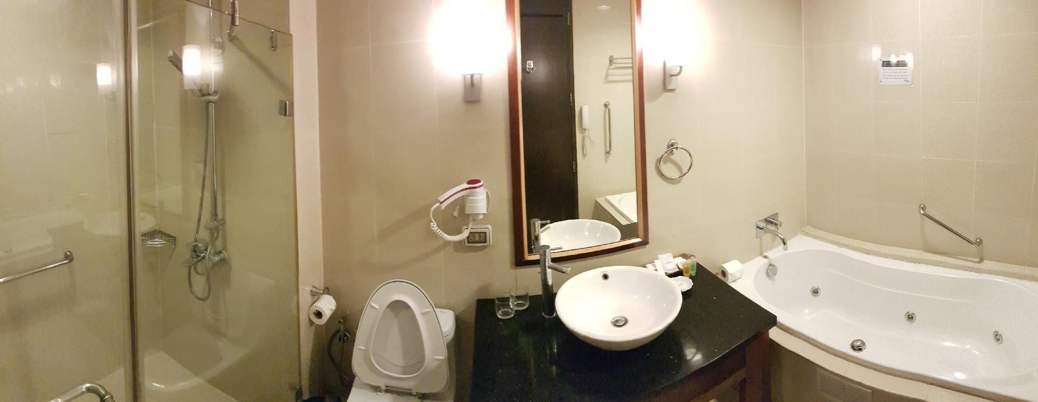 Executive Suite