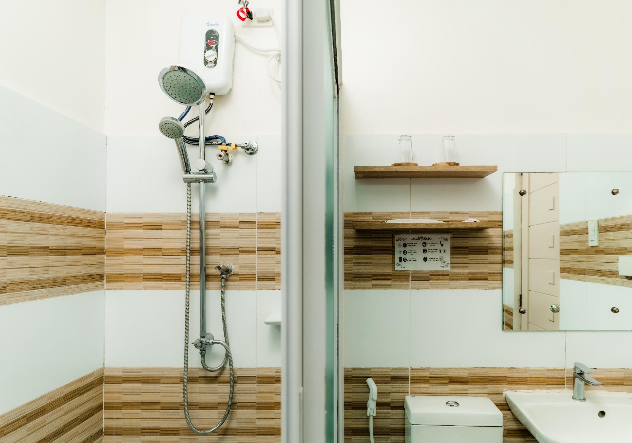 Eekos Bed and Breakfast Suite Room with Balcony 2