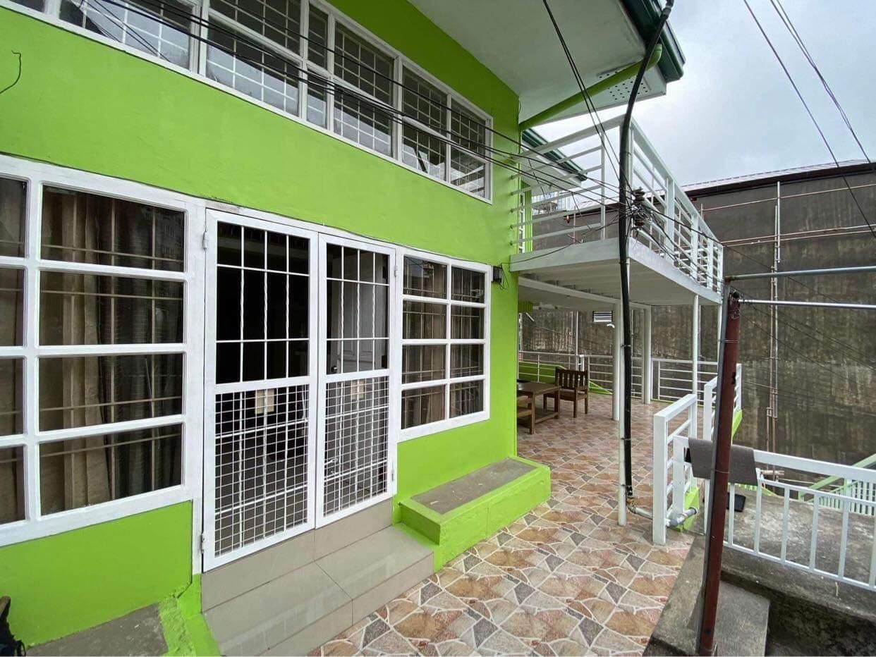 AC Asistin Transient House