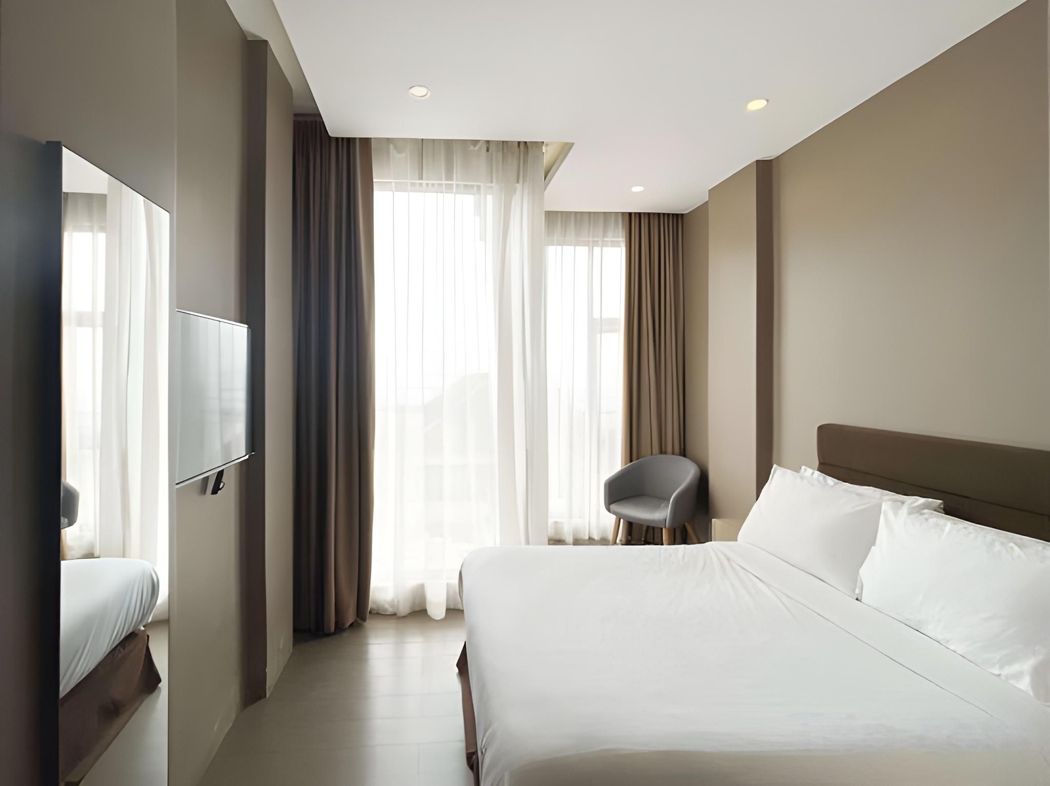 Standard Double Room with View