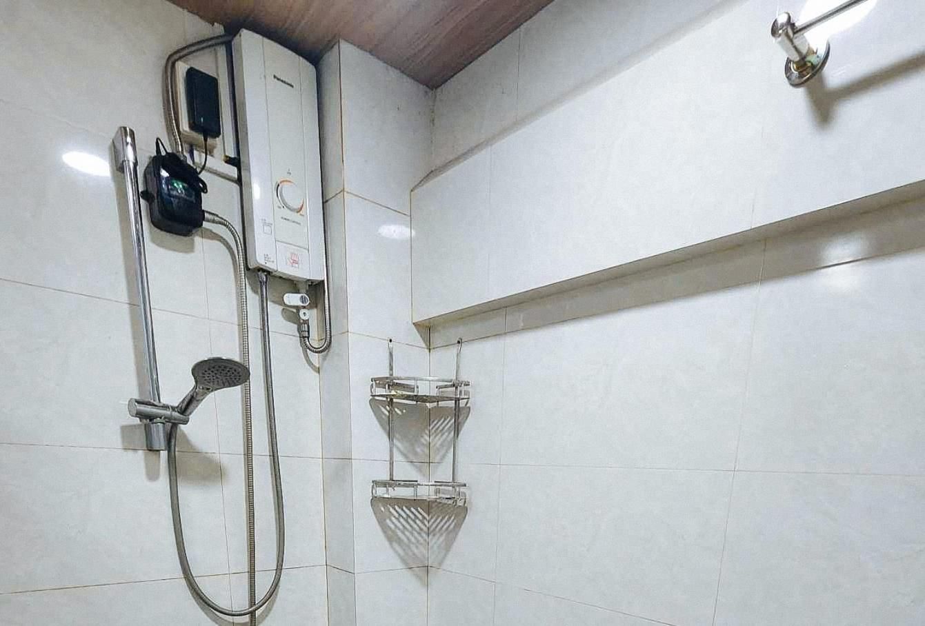 Double Room with Share Bathroom