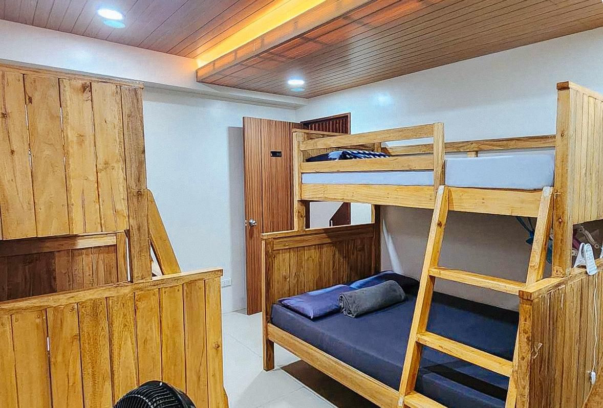 Twin Room with Shared Bathroom
