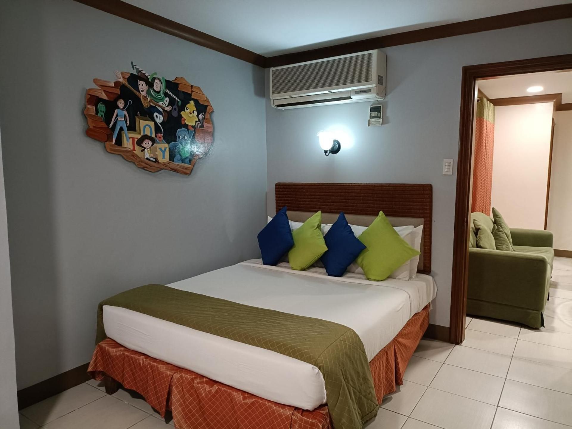 Golden Pine Hotel Executive Suite 3