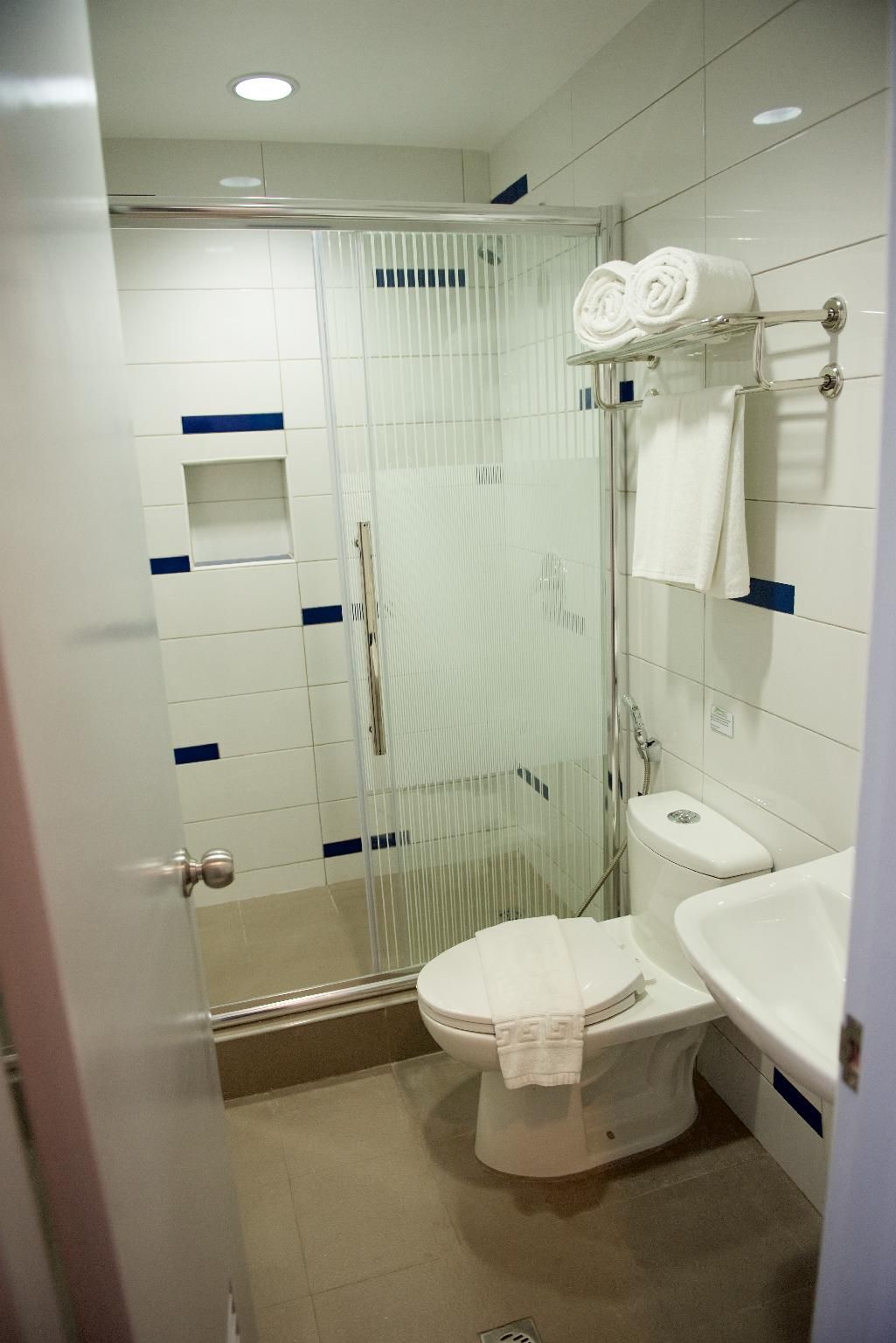 Baguio LeFern Hotel Military Cut-Off Standard - 2 People 3