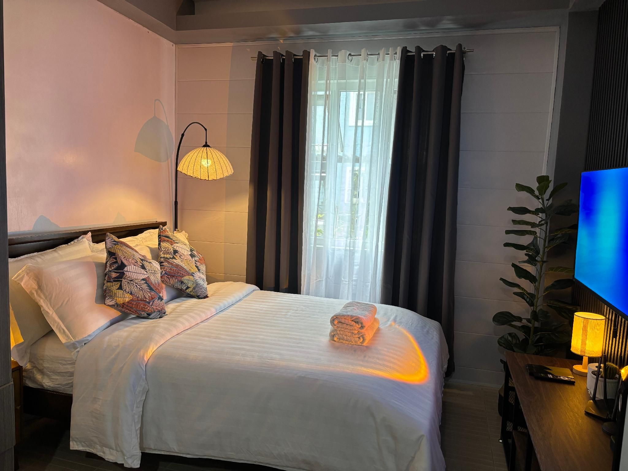 Studio (Ground Floor)